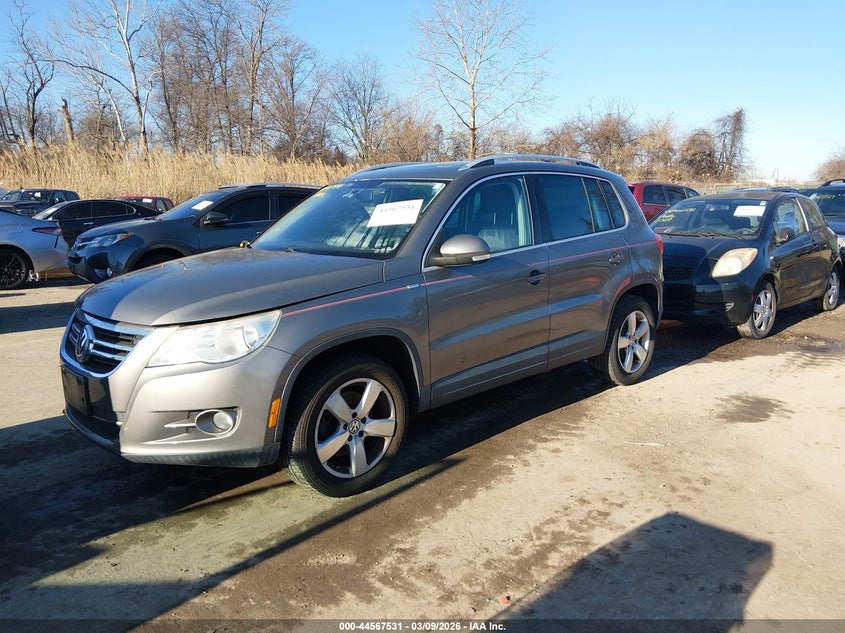 2010 Volkswagen Tiguan Wolfsburg Edition