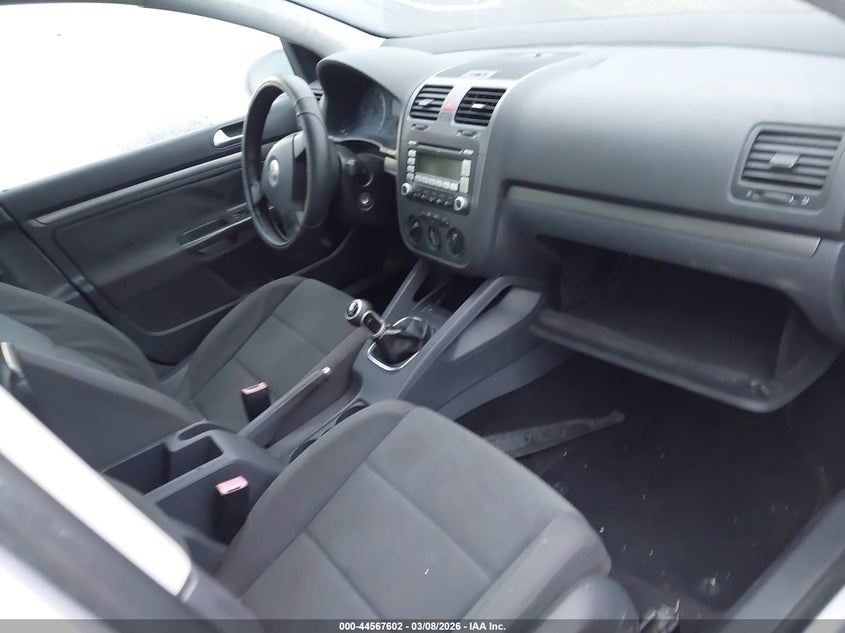 2007 Volkswagen Rabbit 4-Door