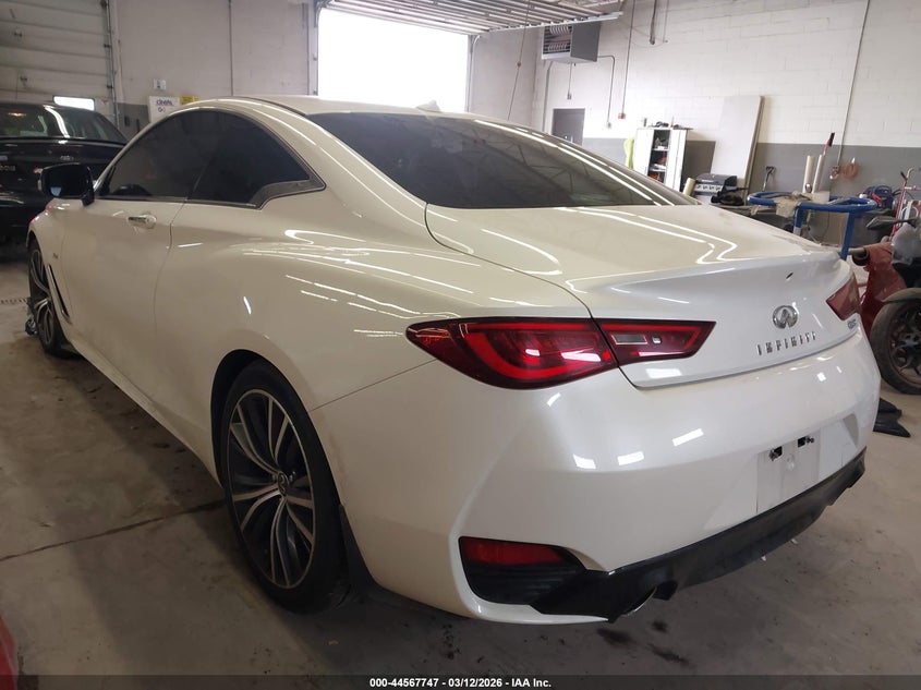 2020 Infiniti Q60 Luxe