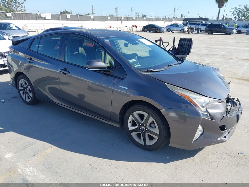2016 Toyota Prius Three Touring