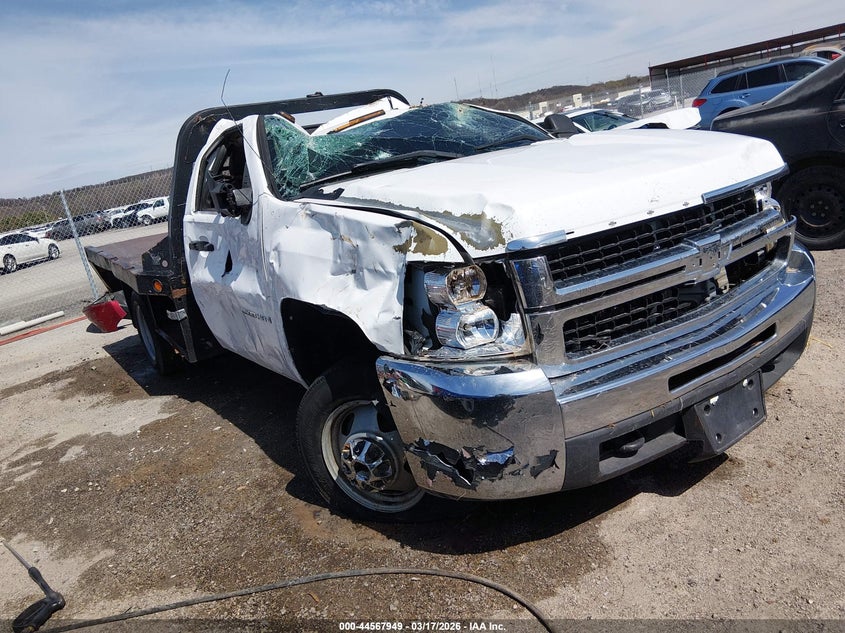 2009 CHEVROLET SILVERADO 3500HD CHASSIS LT1