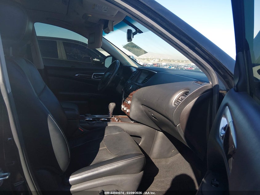 2015 Nissan Pathfinder Platinum