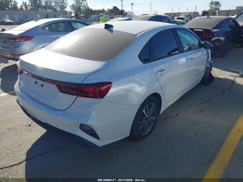2022 Kia Forte Lxs