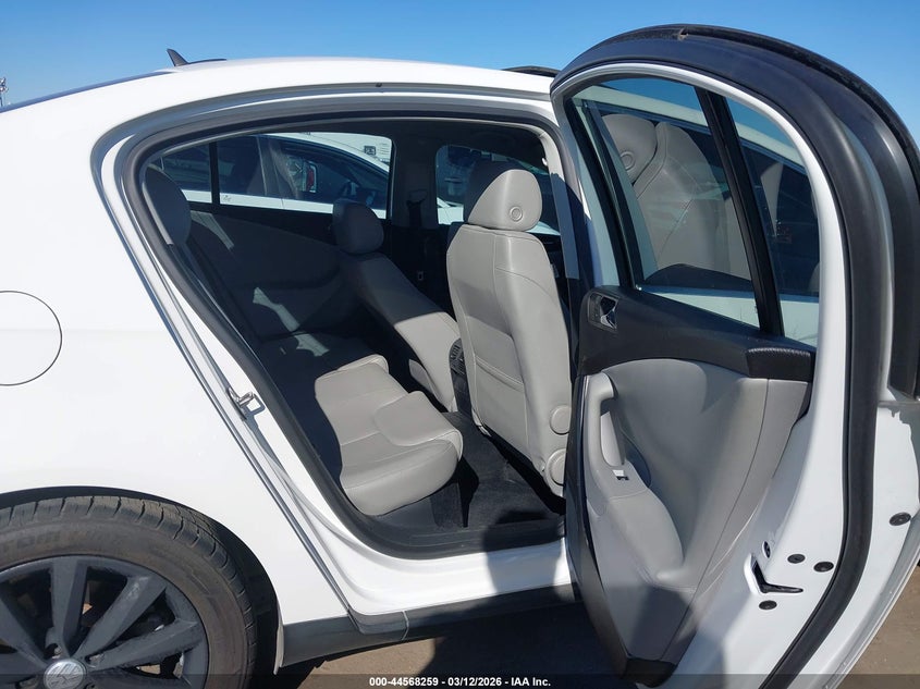 2006 Volkswagen Passat 2.0T/Value Edition VIN: WVWAK93C56P056119 Lot: 44568259