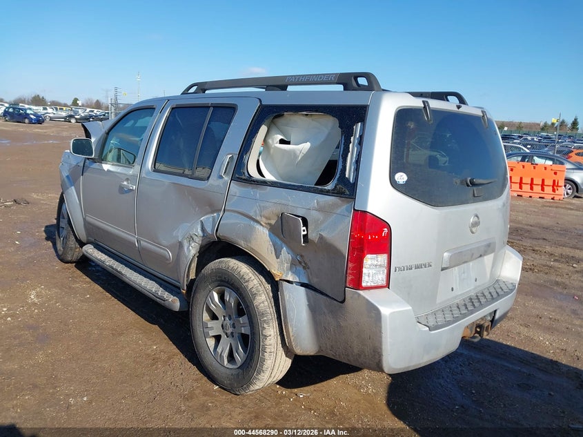 2006 Nissan Pathfinder Le