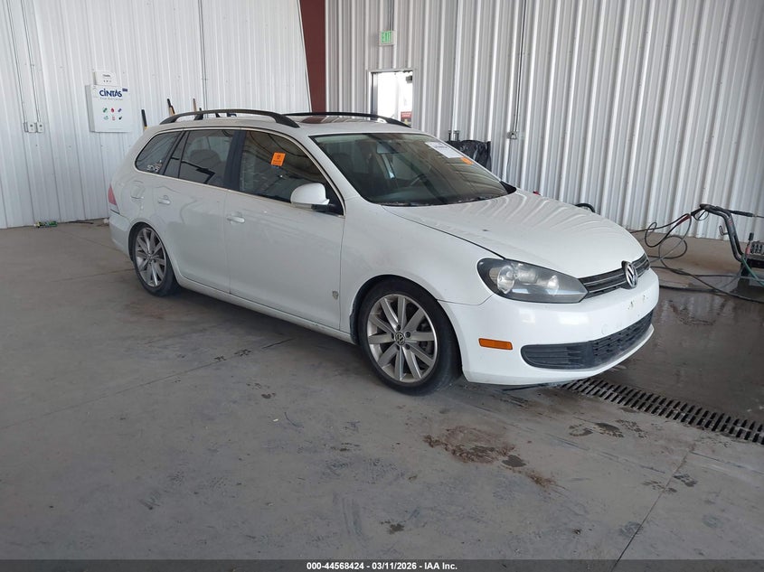 3VWPL7AJ2EM611588 VOLKSWAGEN JETTA SPORTWAGEN Photo 1