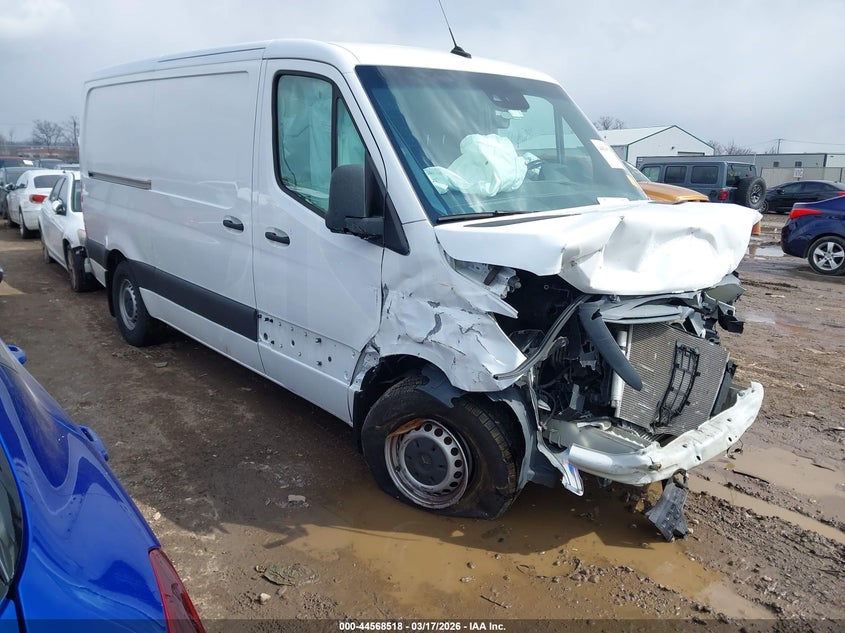 2022 Mercedes-Benz Sprinter 1500 Standard Roof I4