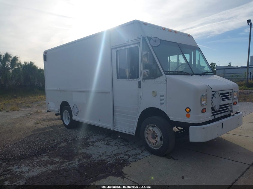 4UZAANBW84CN46920 FREIGHTLINER CHASSIS Photo 1