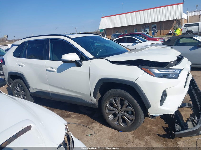 AtlanticExpress - Toyota RAV4 Hybrid