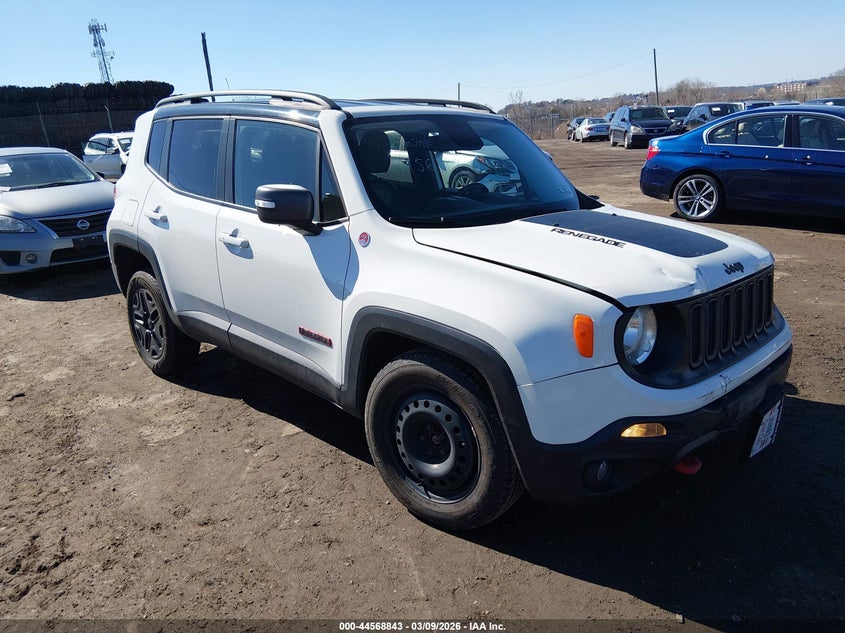 2016 Jeep Renegade Trailhawk