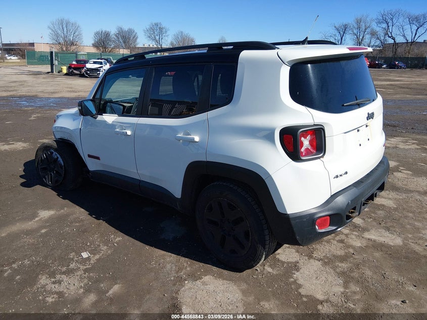 2016 Jeep Renegade Trailhawk