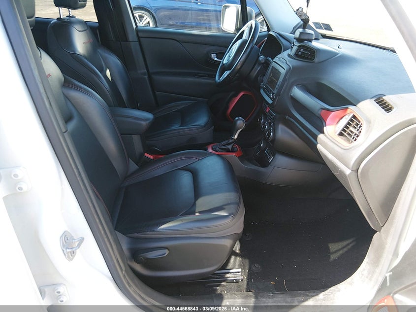 2016 Jeep Renegade Trailhawk