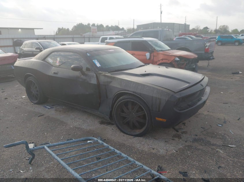 2010 DODGE CHALLENGER SE