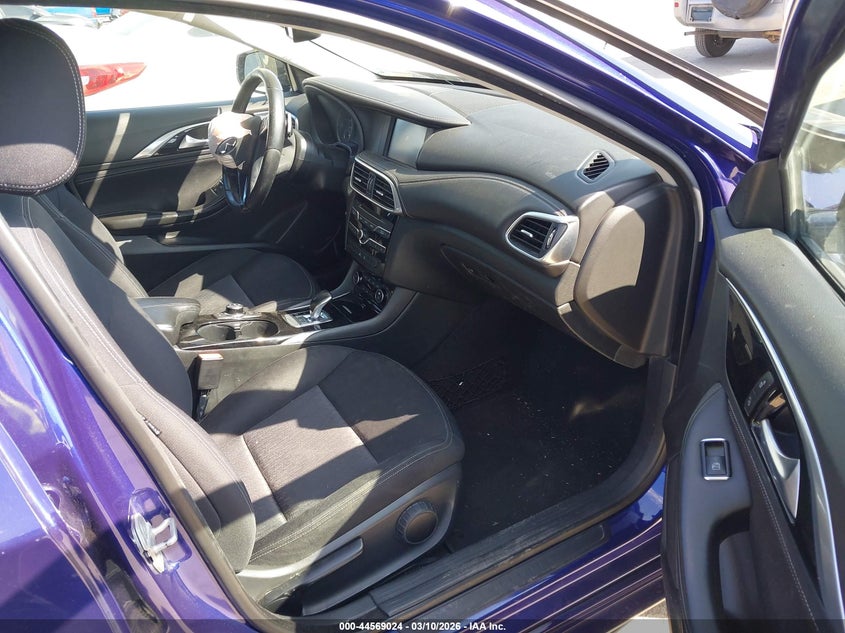 2018 INFINITI QX30 auction photo 5