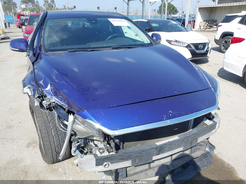 2018 INFINITI QX30 auction photo 6