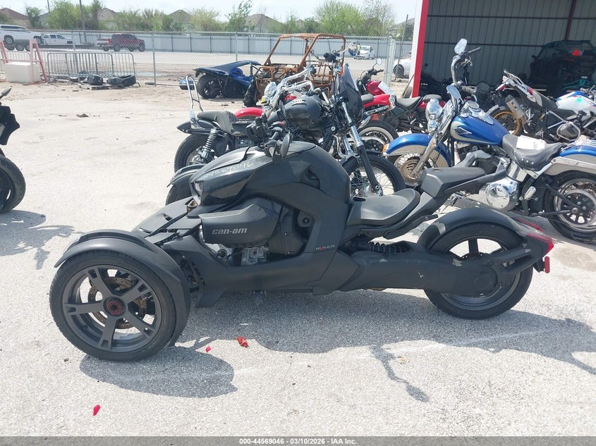 2019 CAN-AM/ BRP RYKER MOTO 3