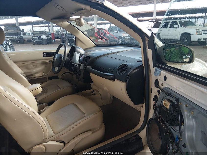 2006 Volkswagen New Beetle 2.5 (A6)