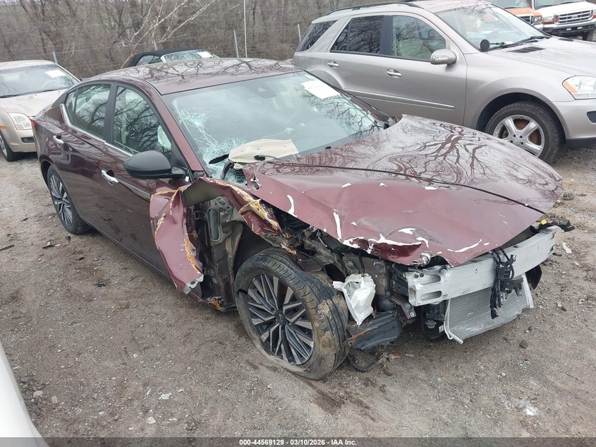 2024 Nissan Altima Sv Fwd