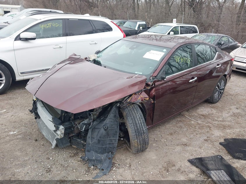 2024 Nissan Altima Sv Fwd