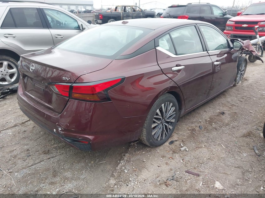 2024 Nissan Altima Sv Fwd