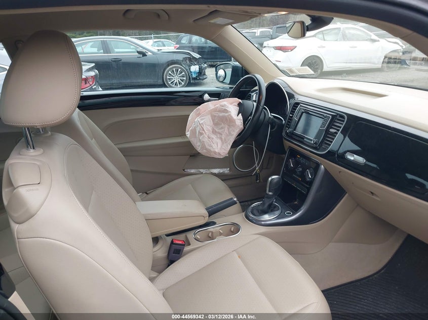 2017 Volkswagen Beetle 1.8T Se/1.8T Sel