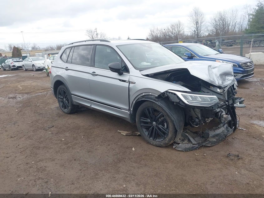 2022 VOLKSWAGEN TIGUAN 2.0T SE R-LINE BLACK