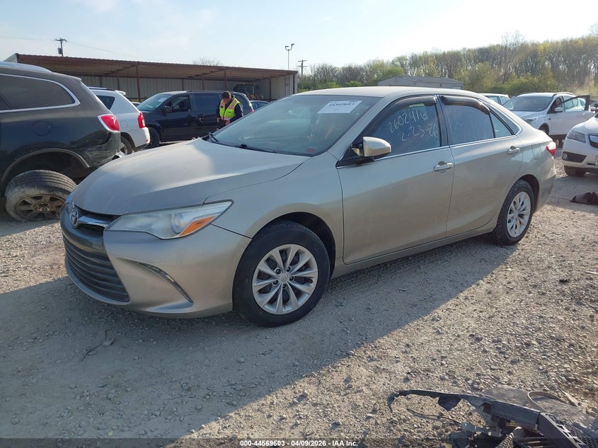 2016 Toyota Camry Le