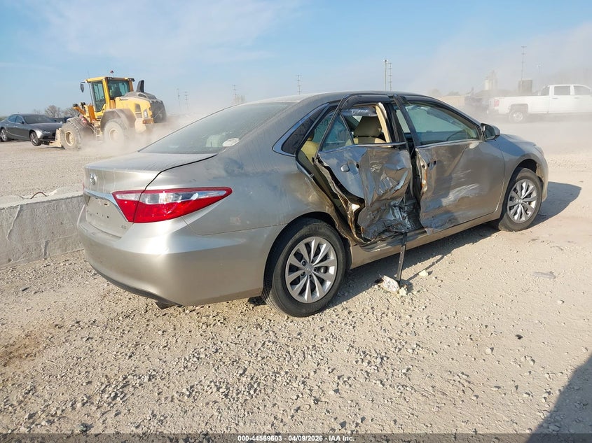 2016 Toyota Camry Le