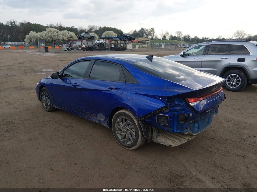 2024 Hyundai Elantra Sel