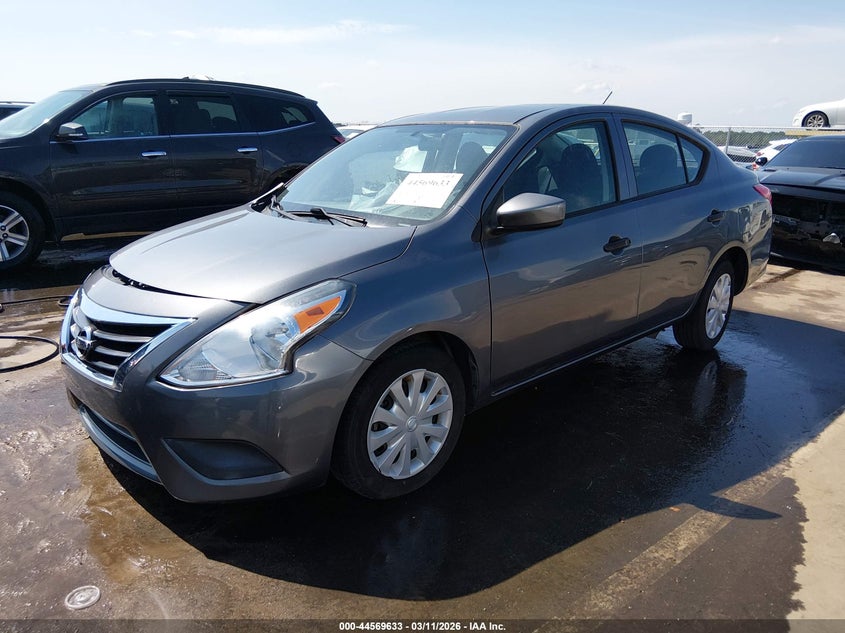 2019 Nissan Versa 1.6 S+