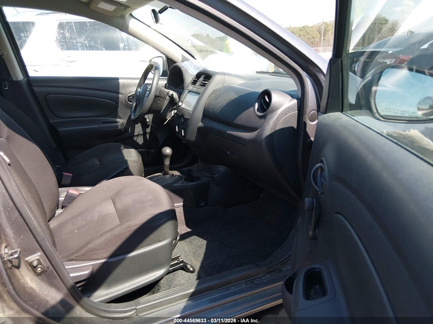 2019 Nissan Versa 1.6 S+