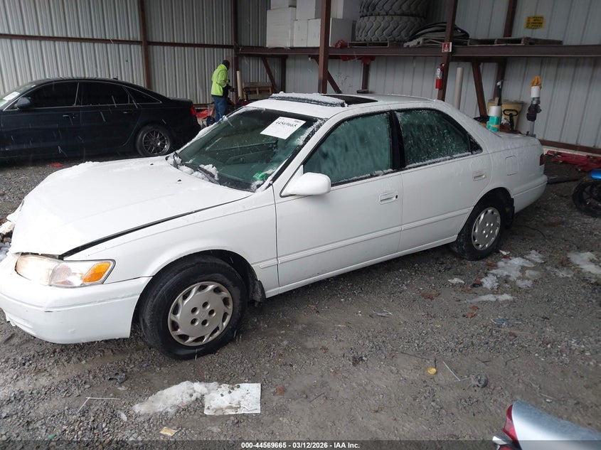1999 Toyota Camry Le