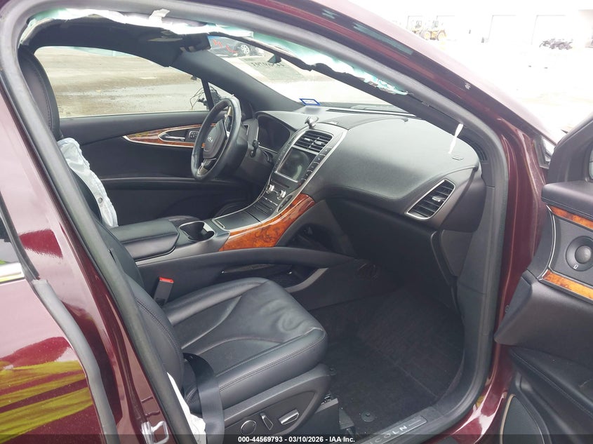 2019 Lincoln Nautilus Reserve