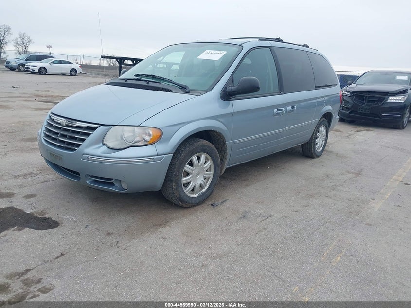 2006 Chrysler Town & Country Touring