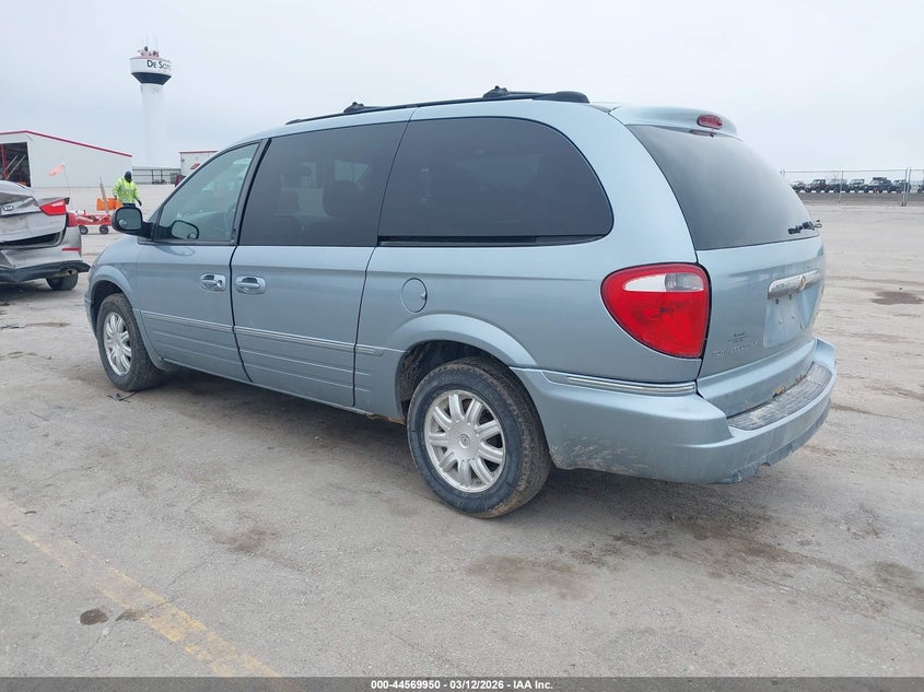 2006 Chrysler Town & Country Touring