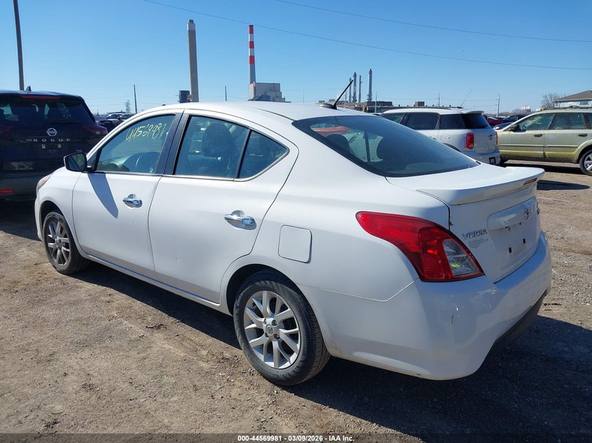 2018 Nissan Versa 1.6 Sv