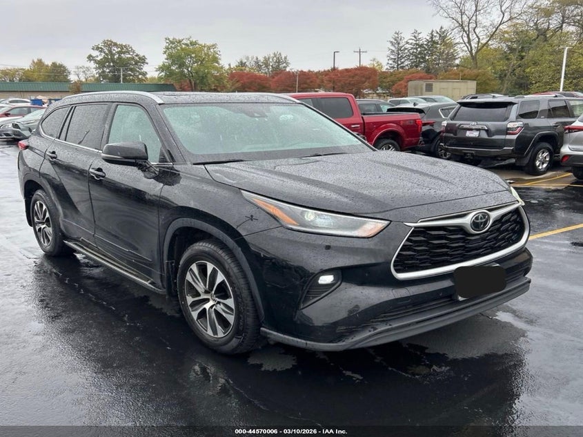 2021 Toyota Highlander Xle