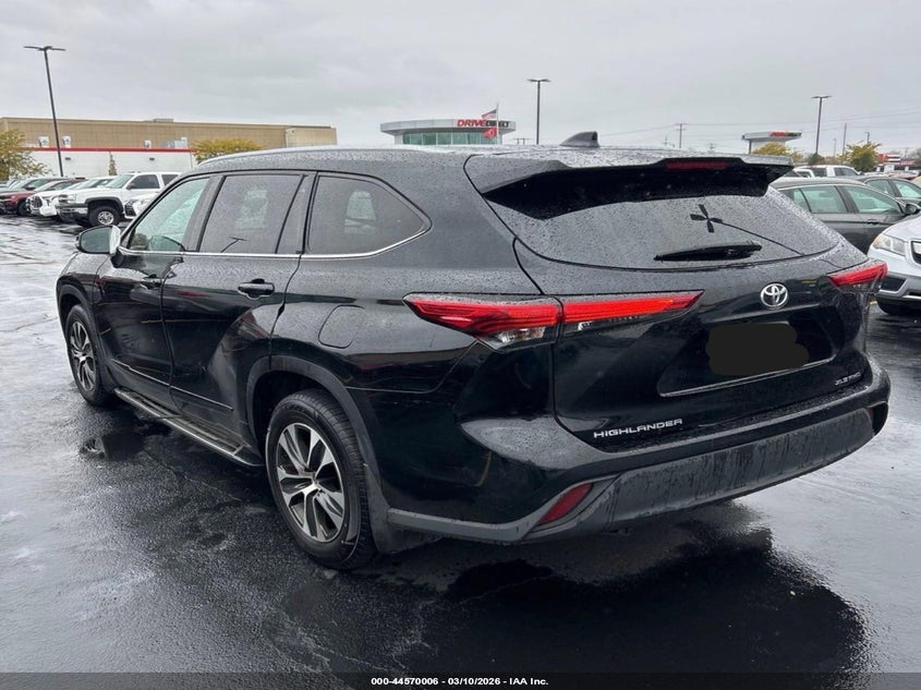 2021 Toyota Highlander Xle