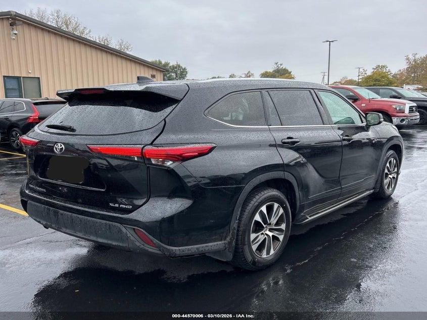 2021 Toyota Highlander Xle