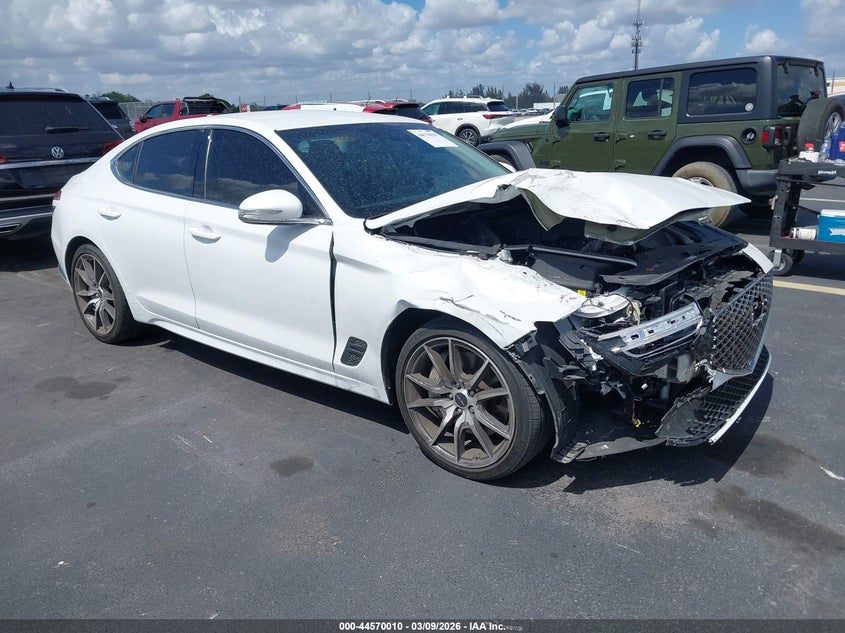 2025 Genesis G70 2.5T Rwd