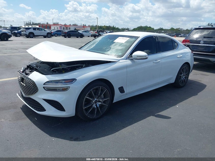 2025 Genesis G70 2.5T Rwd