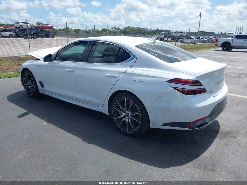 2025 Genesis G70 2.5T Rwd