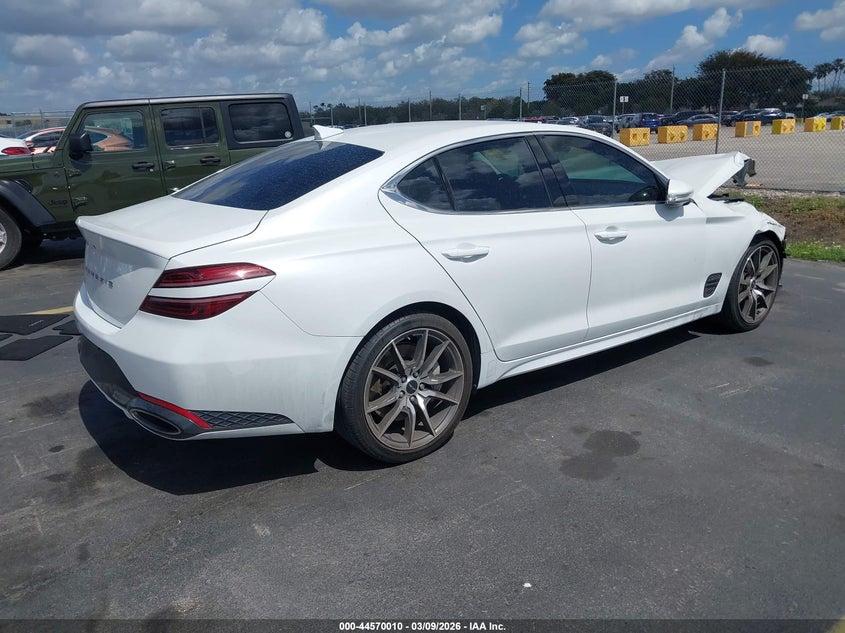 2025 Genesis G70 2.5T Rwd