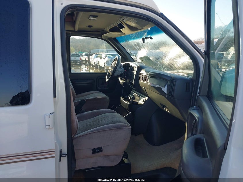 2002 Chevrolet Express