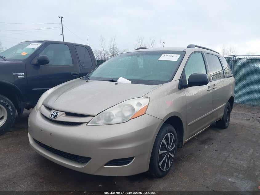 2008 Toyota Sienna Le