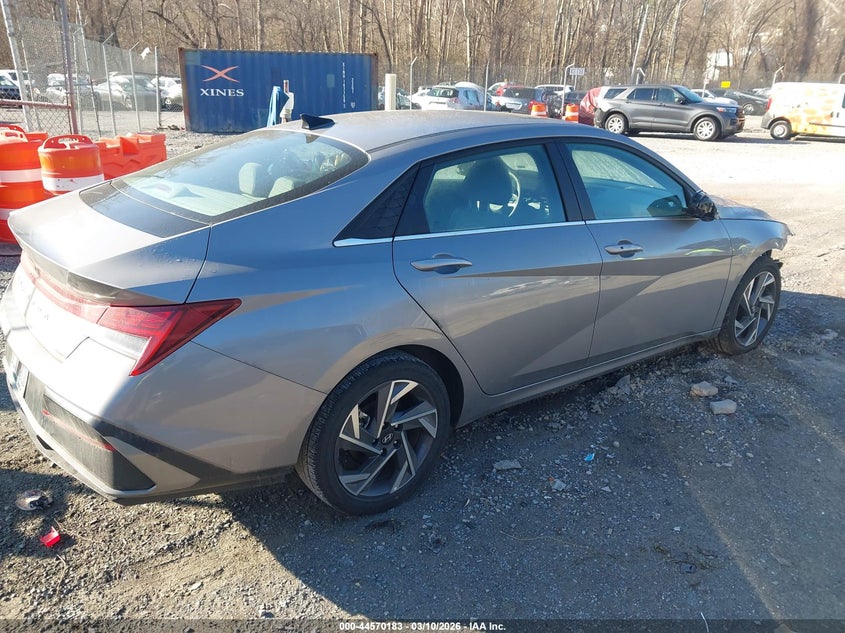 2025 Hyundai Elantra Sel Convenience