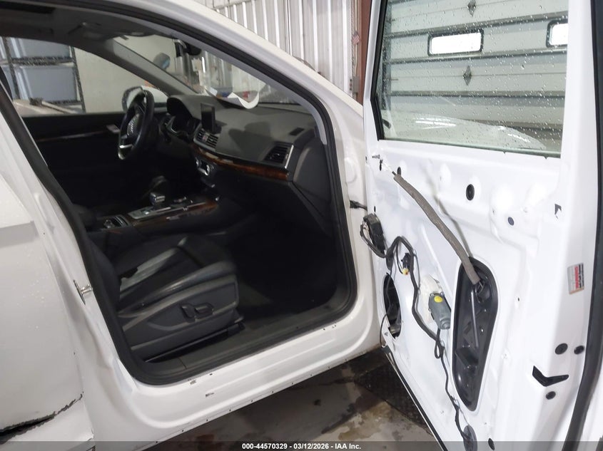 2018 Audi Q5 2.0T Premium/2.0T Tech Premium