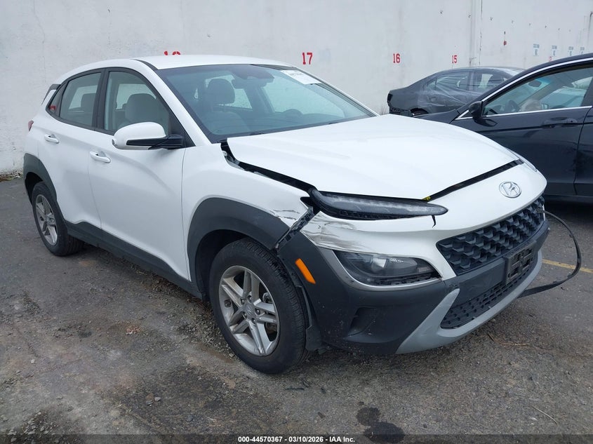 2023 HYUNDAI KONA SE