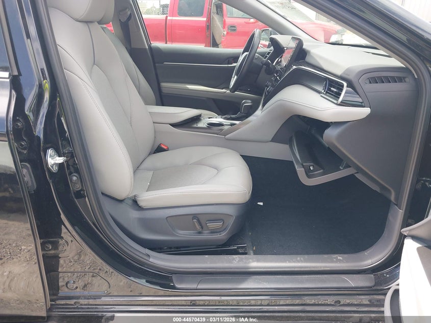 2024 Toyota Camry Xle