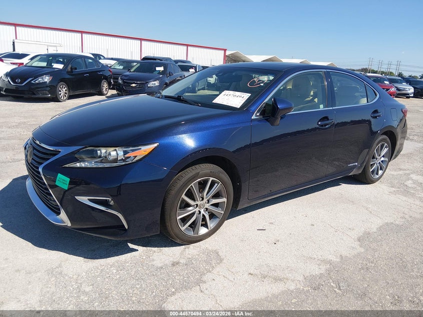 Vin: jthbw1gg4h2140633, lot: 45067374, lexus es 300h 20172